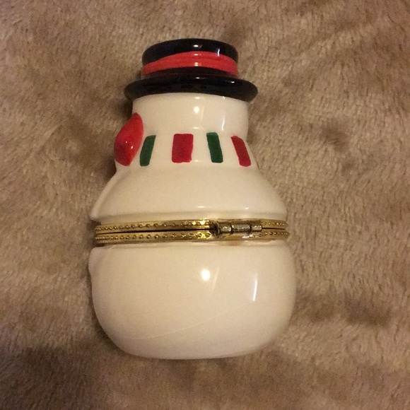 Avon CZ Necklace In Snowman Keepsake Box - Picture 4 of 4